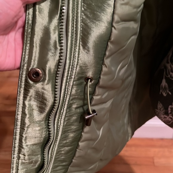 Coldwater Creek size medium lime green vest zipper & snaps front with pockets - Picture 9 of 13